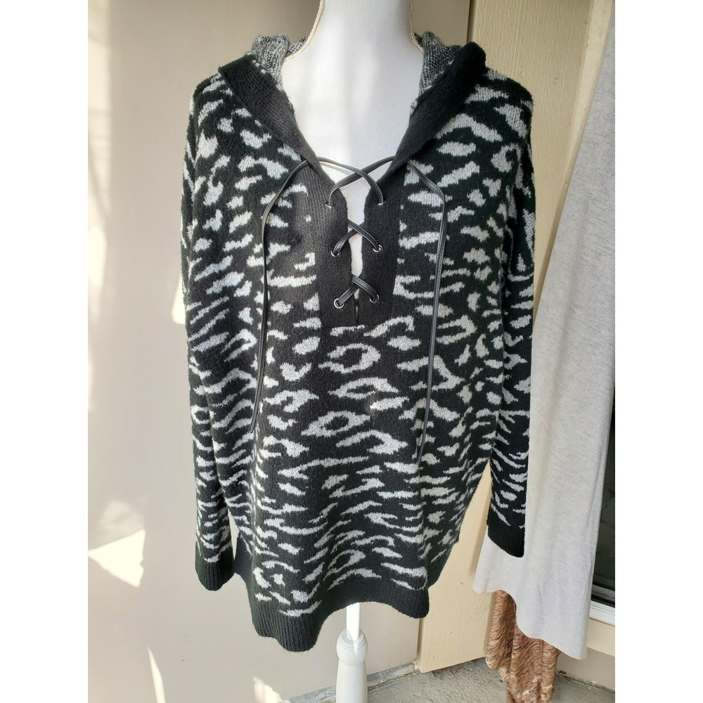 Rock & Republic Sweater Womens 2XL Hooded Fuzzy Lace Up‎ Animal Print Pullover